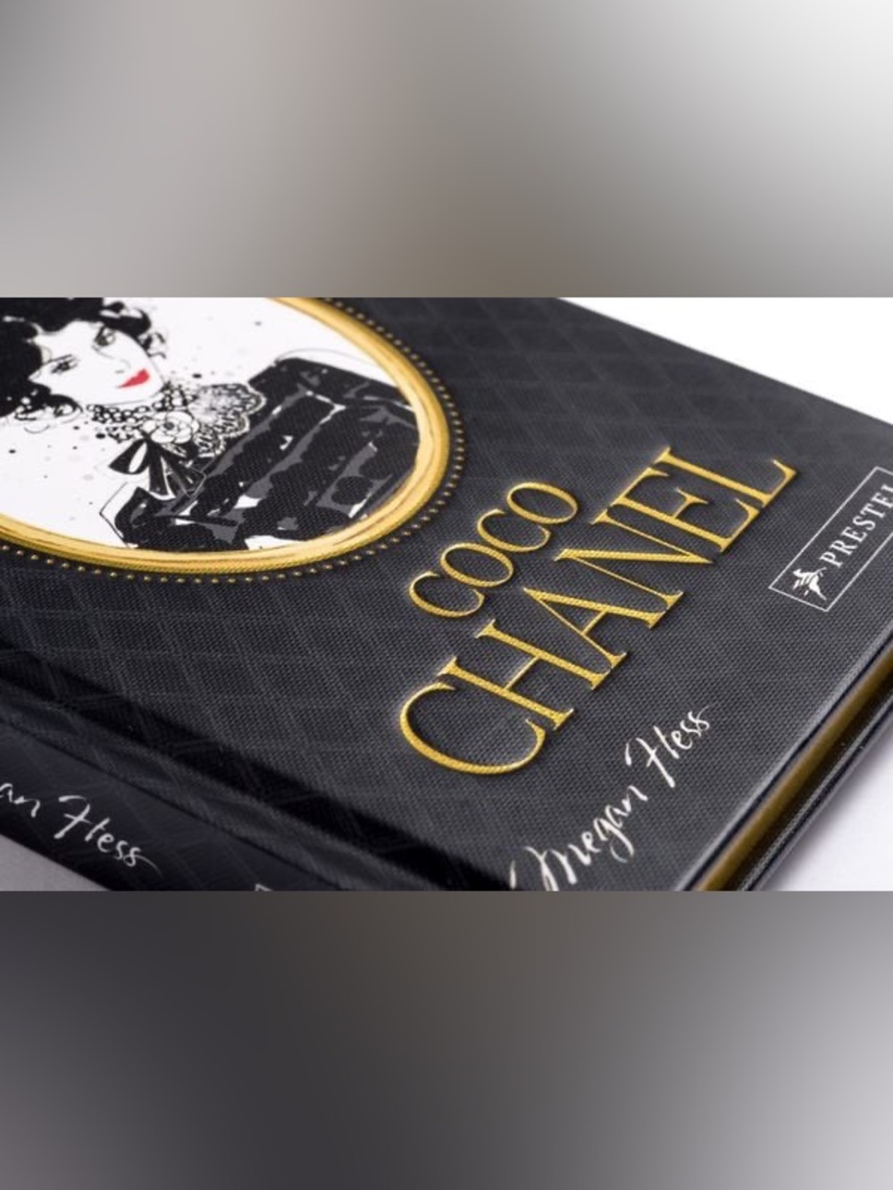 CHANEL Black Hardcover Book - Picture 8 of 15